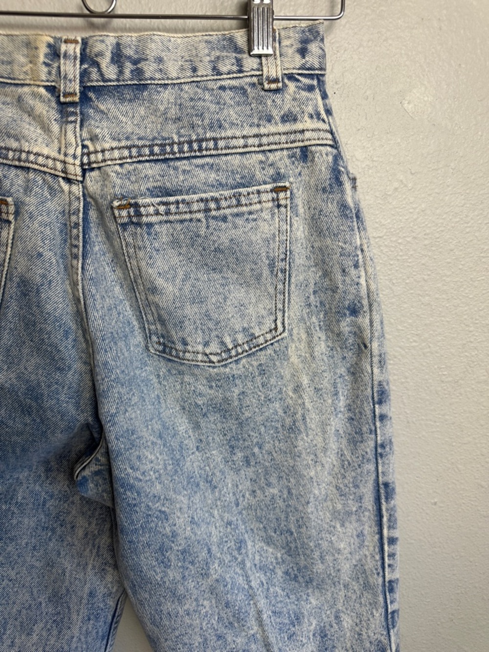 Dirty dancing 80s vintage high waisted Acid Wash Denim Bermuda Jean Shorts - Picture 8 of 9